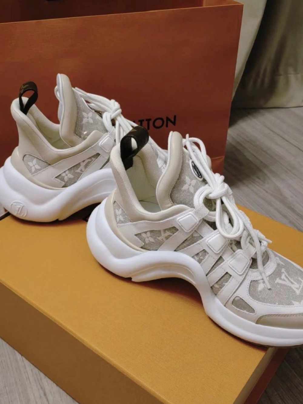 Louis Vuitton Archlight leather trainers 37EU